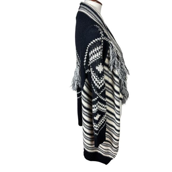 Angie Cozy Southwest Boho Fringe Black and White Open Cardigan Size L - Picture 2 of 8